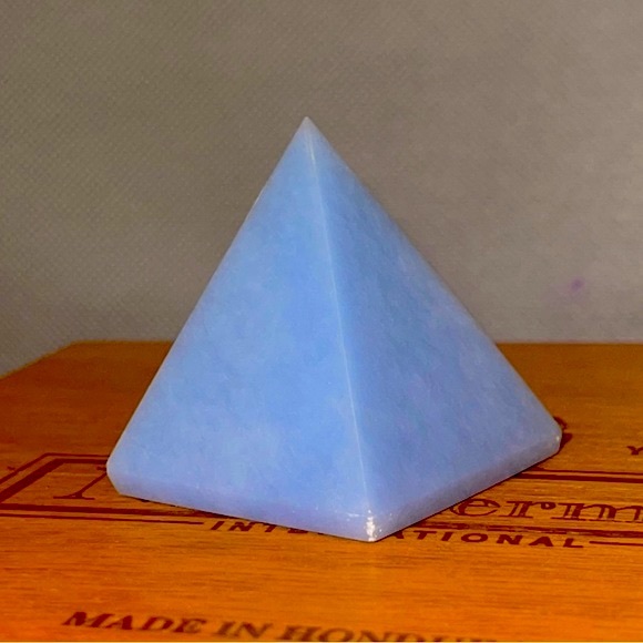 Perfect Authentic Angelite Pyramids πβ¨ more than 60% OFF! - Picture 13 of 13